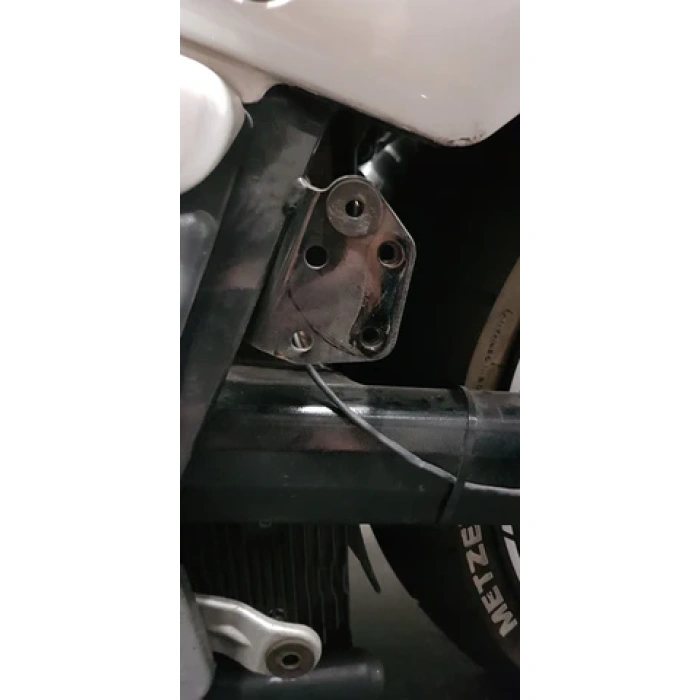 BBP Custom Schwingenhalterung passend für Suzuki Intruder M1800R