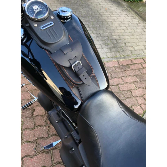 BBP Custom Tankpad schwarz / orange passend für Harley-Davidson Dyna Street Bob Lowrider bis 2017 IMG 20201107