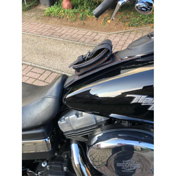 BBP Custom Tankpad schwarz / orange passend für Harley-Davidson Dyna Street Bob Lowrider bis 2017 IMG 20201107 WA0010 480x480 1