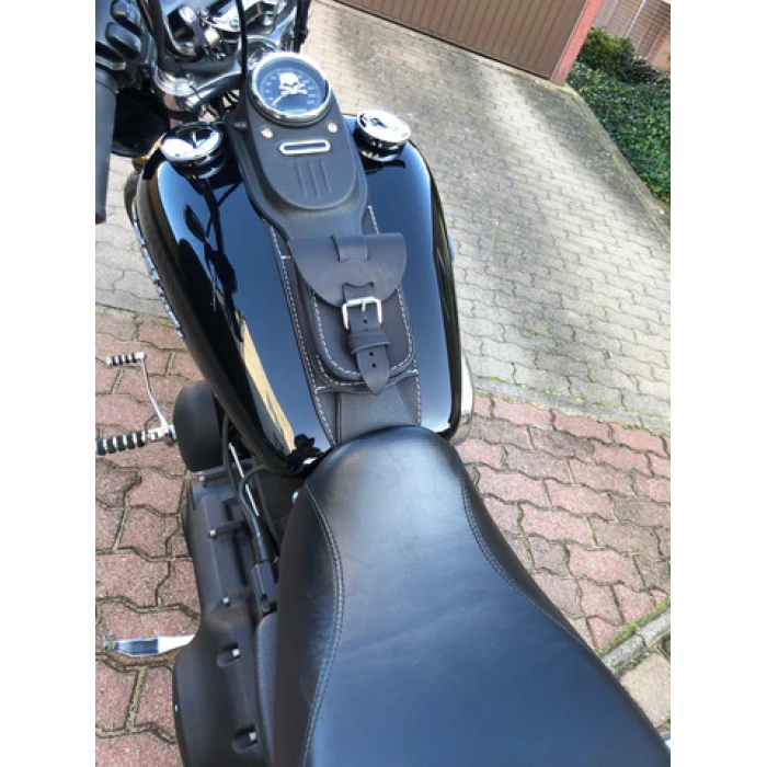 BBP Custom Tankpad schwarz/weiß passend für Harley-Davidson Dyna Street Bob Lowrider bis 2017 IMG 20201107