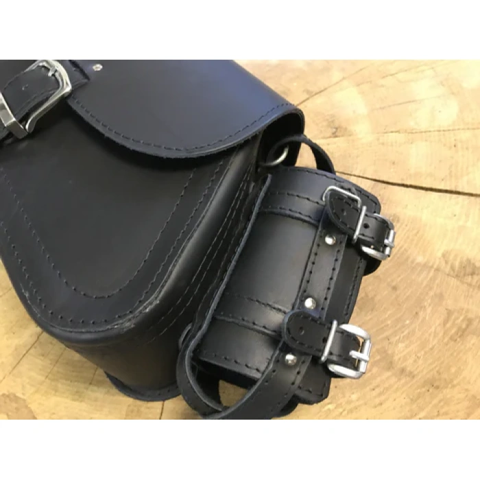 BBP Custom Schwarze Dyna Clean Swing-Tasche mit Flaschenhalter, passend für Harley-Davidson Street Bob IMG 6671 cec19014 a2ea 41a9 8026