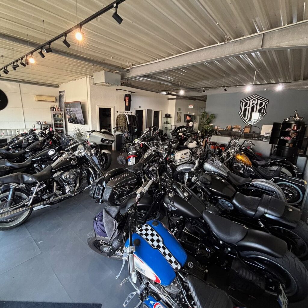 An- und Verkauf 2 BBP Customs – Deutschlands beste freie Harley-Davidson Werkstatt An- und Verkauf bbp showroom halle sq